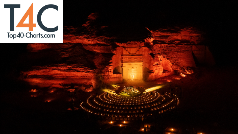 A unique candlelight concert in the middle of the desert